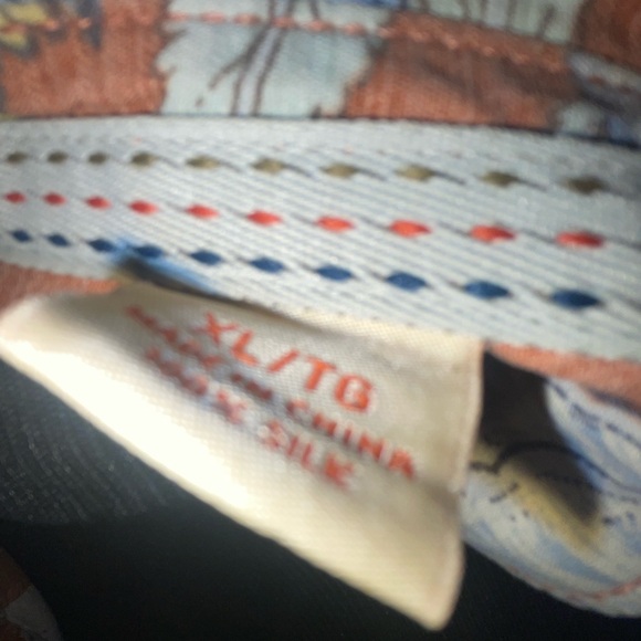 TOMMY BAHAMA Silk Hawaiian Floral Mens Casual Button Front Short Sleeve Top XL - Picture 3 of 14